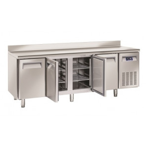 Ventilated refrigerated counter for gastronomy Model QR4200 4 self-closing doors with splashback
