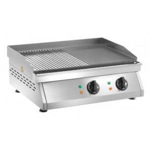 Countertop electric fry top Model FT2M Striped and smooth cooking plate Power 6000 W