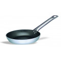 Padella in Alluminio antiaderente con manico in acciaio inox Spessore mm. 4 Dimensioni ø cm. 28x5h Modello 232-028
