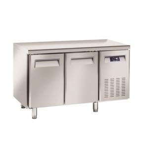 Ventilated refrigerated counter Self-closing doors Model QR2100