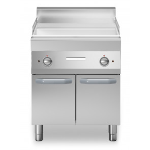 Electric fry top Chromed smooth plate MDLR Cabinet with doors Model F7070FTECLP