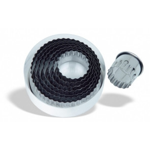 Set of smooth round pastry cutters in stainless steel Size ø da cm. 3 a cm. 10 Model 670-400
