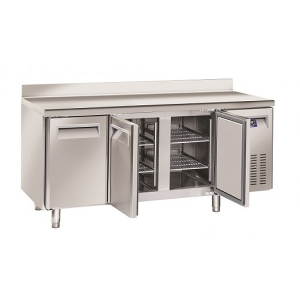 Ventilated refrigerated counter with splashback Model QR3200 - 3 self closing doors