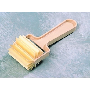 Pasta cutting roller Width cm 6 Weight 60 g Model 525-160