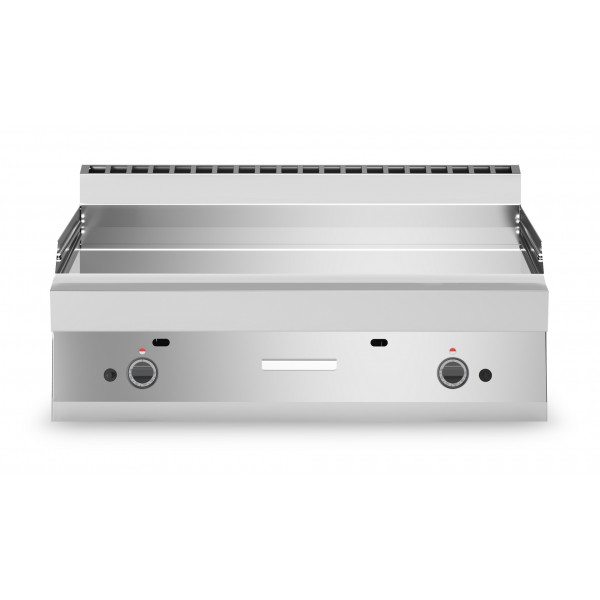 Gas fry top Chromed smooth plate MDLR Model F65100FTGCLT