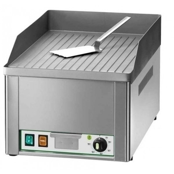 Electric frytop Model FRY1RC single striped chromed steel plate