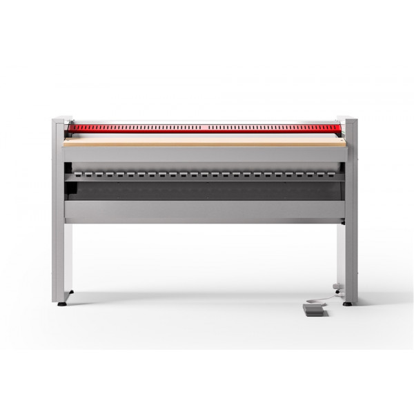 Professional automatic roller ironer with cotton cover GDR Capacity 37 Kg/h Roller length 1200 mm Model RISSTIR005