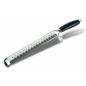 Stainless steel grater with handle, double cut Size cm. L 39,5 x P 3,5 Model 336-102
