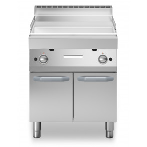 Gas fry top Chromed smooth plate MDLR Cabinet with doors Model F7070FTGCLP