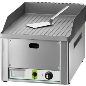 Gas frytop Model FRY1RM single striped steel plate