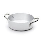 Casseruola bassa in Alluminio con due maniglie per cucine a induzione Spessore 3 cm Dimensioni ø cm. 24 x 9h Superficie induzione ø cm. 18 Capacità' lt. 4,1 Modello 290-324