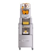 Spremiagrumi automatico refrigerato in acciaio inox Frucosol Modello FREEZER Contenitore Refrigerato  +1/+8°C Produzione 20-25 arance al minuto Max. ø 85 mm