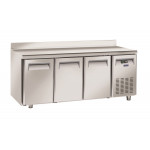 Tavolo Refrigerato TROPICALIZZATO GN1/1 in acciaio inox Refrigerazione ventilata MOTORE REMOTO 3 Porte in acciaio inox Modello QN3200SG con alzatina